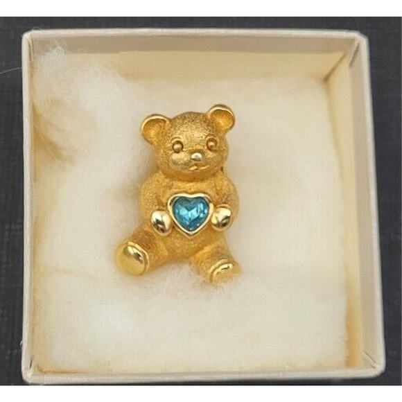 Vintage 1985 TEDDY BEAR PIN March Birthstone Gold Tone 1" Avon Original Box - Picture 1 of 7